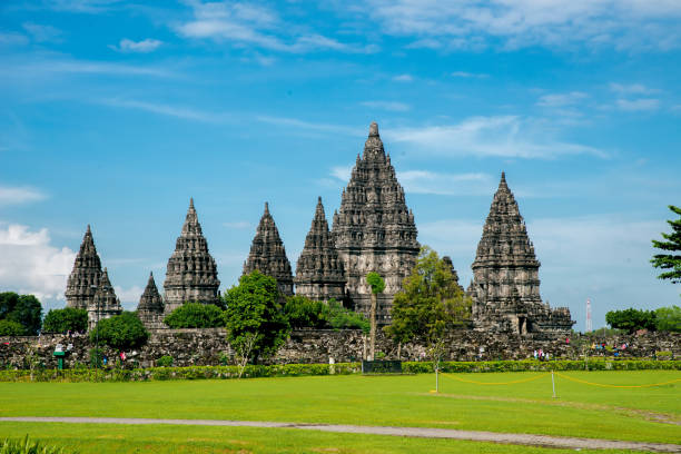 BOROBUDUR PRAMBANAN TOUR - YOGYA BROMO IJEN BALI TOUR HOLIDAY PACKAGE ...